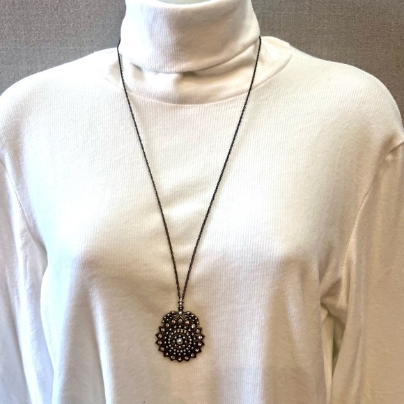 Chloe + Isabel Starburst Necklace - Picture 2 of 4